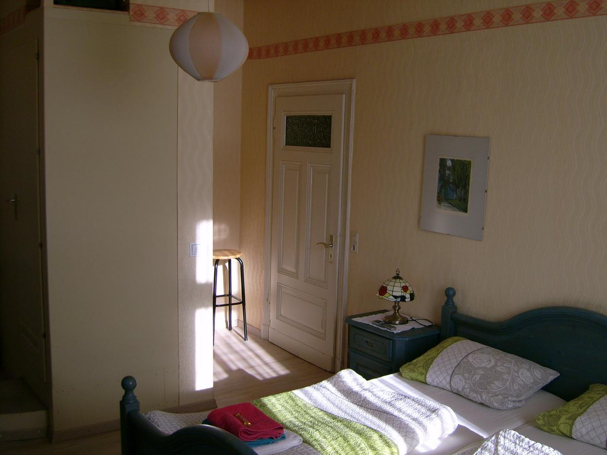 Gasthaus Zur Traube Hatzenport Szoba fotó