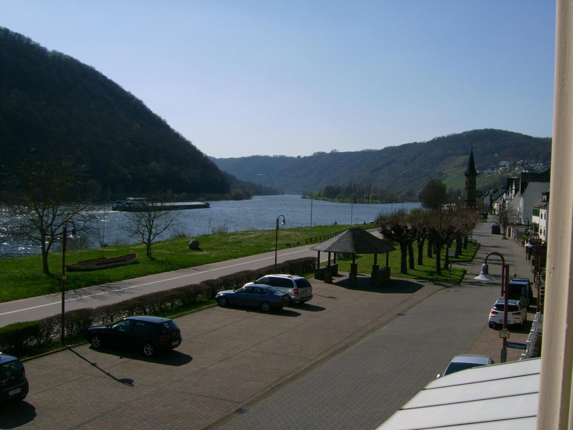 Gasthaus Zur Traube Hatzenport Kültér fotó
